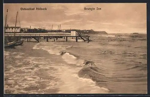 AK Ahlbeck / Ostseebad, Bewegte See mit Seebrücke