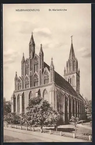 AK Neubrandenburg, St. Marienkirche