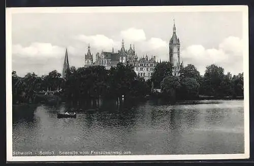 AK Schwerin / Mecklenburg, Schloss, Seeseite vom Franzosenweg aus gesehen