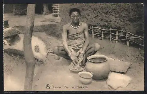 AK Luebo, Une pottière, Afrikanischer Töpfer bei der Arbeit