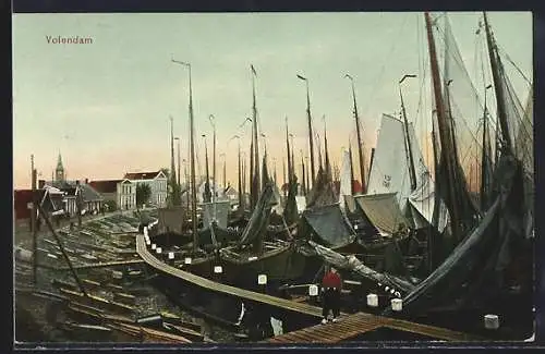 AK Volendam, Hafen mit Segelbooten