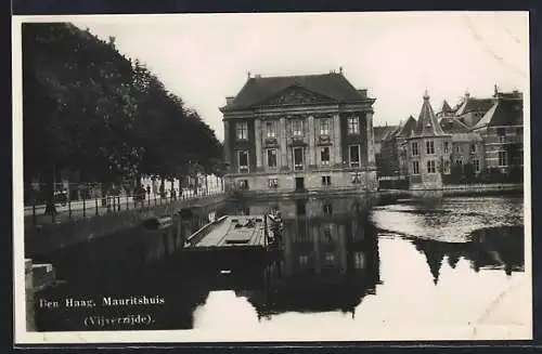 AK Den Haag, Mauritshuis Vijverzijde