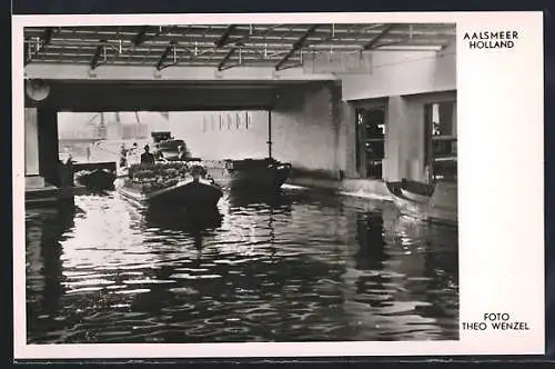 AK Aalsmeer, Kanal mit Booten