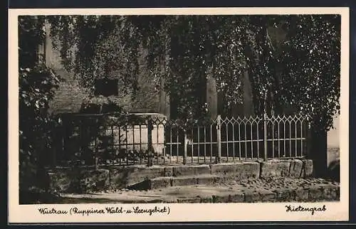 AK Wustrau /Ruppiner Wald, Blick auf das Zietengrab