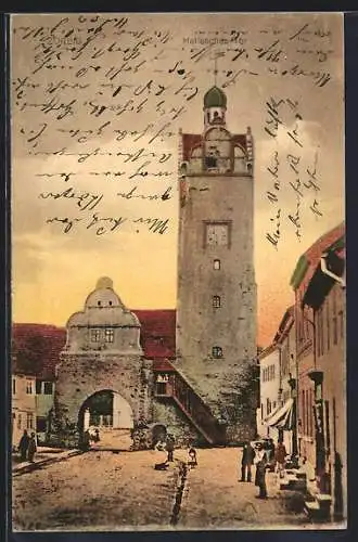 AK Zörbig, Hallesches Tor mit Strasse und Durchblick, Turm