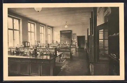 AK Berlin-Wilmersdorf, Treitschke-Schule (Reform-Realgymnasium), Prinzregentenstrasse 33, Chemie-Saal