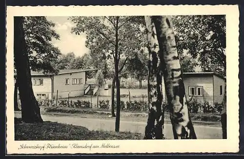 AK Klausdorf am Mellensee, Schwarzkopf-Ferienheim mit Strassenpartie
