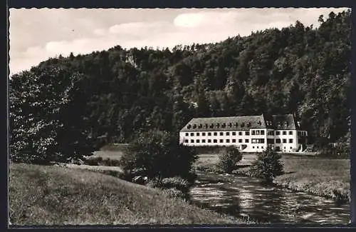 AK Muggendorf, Kurheim der BRK mit Bachlauf
