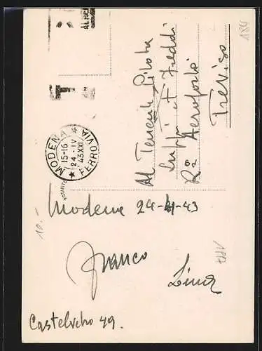 AK Fallschirmspringer umarmen sich