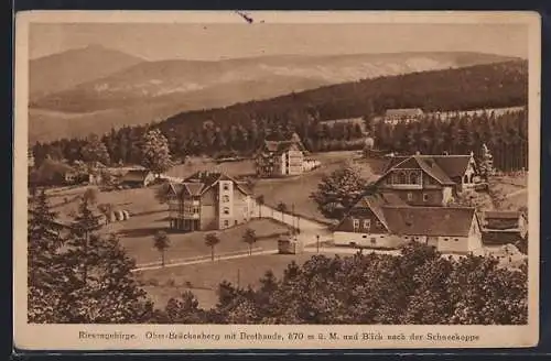 AK Ober-Brückenberg, Ortsansicht mit Brotbaude & Blick nach der Schneekoppe