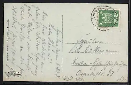 AK Henkenhagen, Dorfstrasse mit Strandschloss