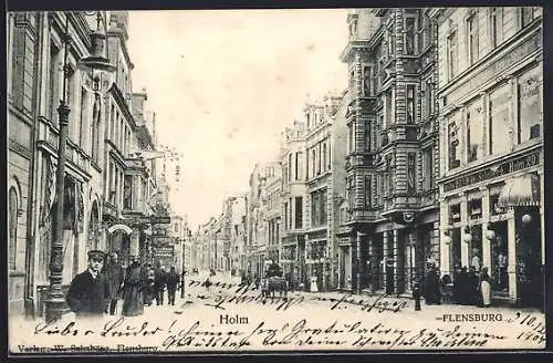 AK Flensburg, Holm-Strasse mit Geschäften