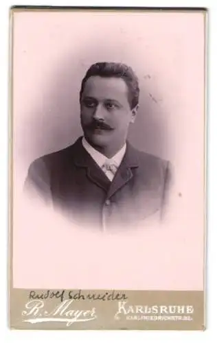 Fotografie R. Mayer, Karlsruhe, Karlstrasse 32, Rudolf Schneider im Porträt