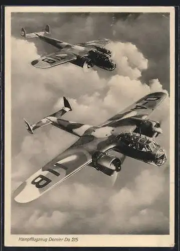 AK Kampf-Flugzeug Dornier Do 215 über den Wolken