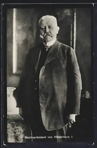 AK Reichspräsident von Hindenburg im Anzug