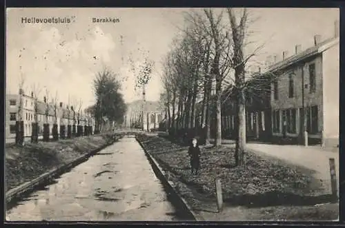 AK Hellevoetsluis, Barakken