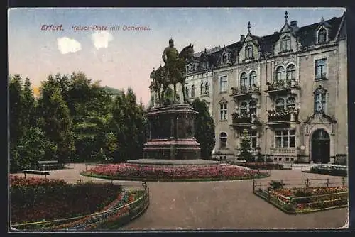 AK Erfurt, Kaiser Platz mit Denkmal