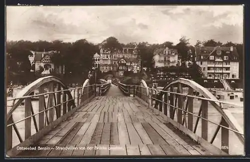 AK Bansin, Ostseebad, Strandvillen von der Brücke aus gesehen