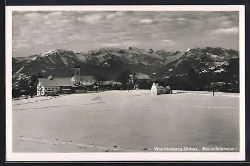 AK Wackersberg /Obbay., Ortspartie mit Benediktenwand im Schnee
