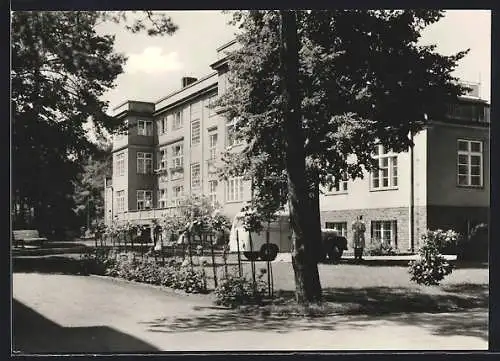 AK Mahlow b. Berlin, Krankenhaus im Sonnenschein
