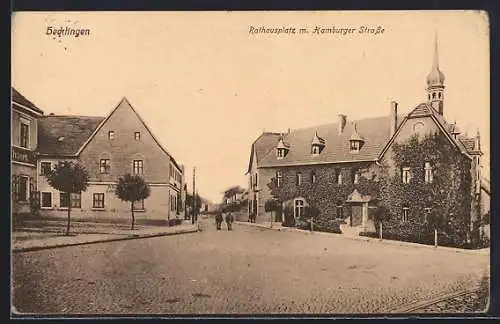 AK Hecklingen / Anhalt, Rathausplatz mit Hamburger Strasse