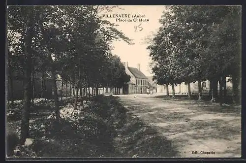AK Villenauxe, Place du Château avec allée arborée