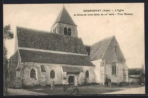 AK Bourdenay, L`Église en forme de croix latine du XVe siècle, Tour Romane