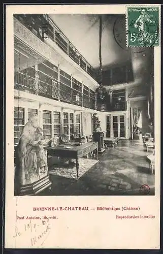 AK Brienne-le-Château, Bibliothèque du Château avec statue et mobilier élégant