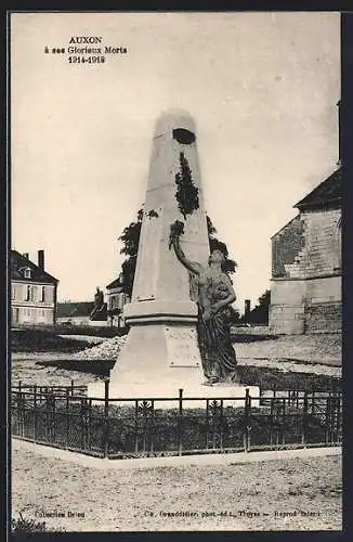 AK Auxon, Monument aux morts de la Grande Guerre 1914-1918