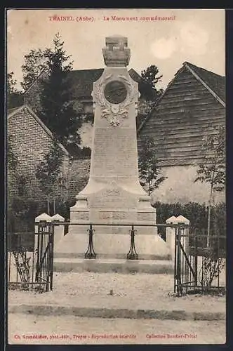 AK Trainel, Le Monument commémoratif