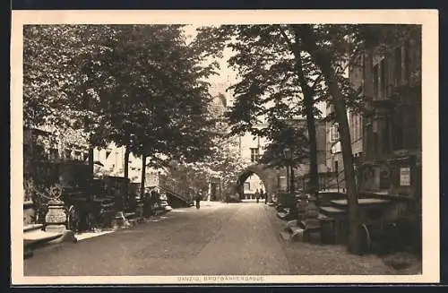 AK Danzig / Gdansk, Blick in die Brotbänkengasse