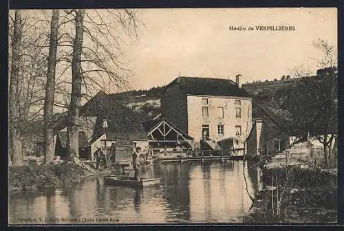 AK Verpillières, Moulin pittoresque au bord de l`eau avec canot et paysage rural