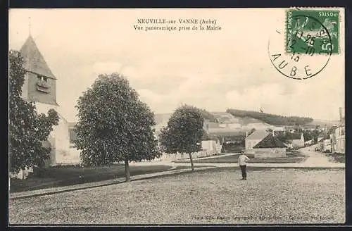 AK Neuville-sur-Vanne, Vue panoramique prise de la Mairie