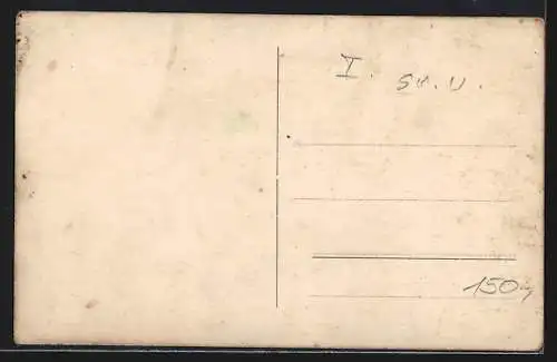 Foto-AK Gruppenfoto österreichischer Soldaten in Uniformen mit Musikintrumenten