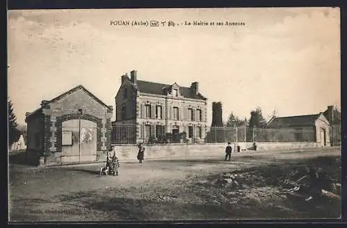 AK Pouan, La Mairie et ses Annexes