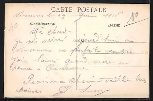 AK Ormes, L`Église entourée de verdure