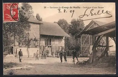 AK Mailly, Intérieur d`une ferme avec soldats présents