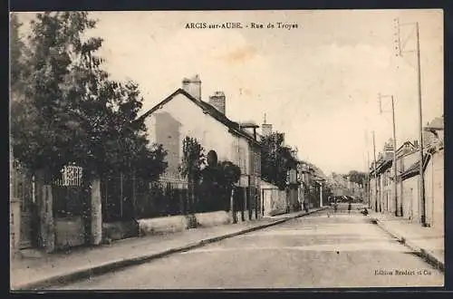 AK Arcis-sur-Aube, Rue de Troyes