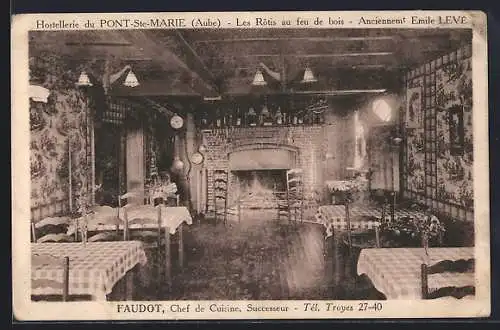 AK Pont-Sainte-Marie, Intérieur de l`Hostellerie avec cheminée et tables dressées