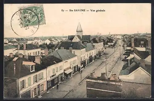 AK Sainte-Savine, Vue générale de la ville avec rue principale et bâtiments historiques