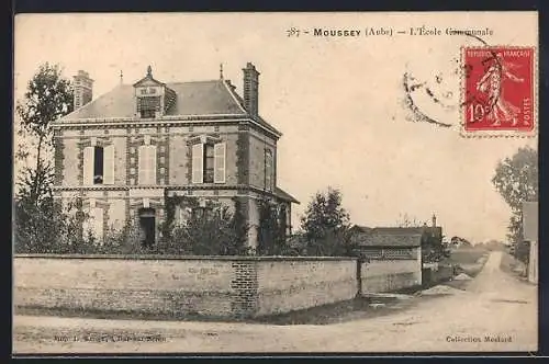 AK Moussey, L`École communale