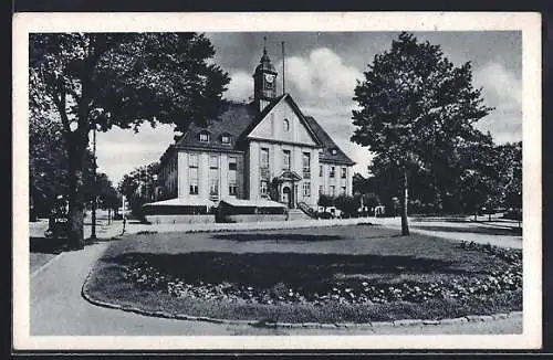 AK Birkenwerder, Rathaus mit Strassenpartie