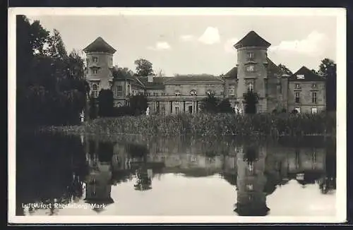AK Rheinsberg, Schlossblick über das Wasser
