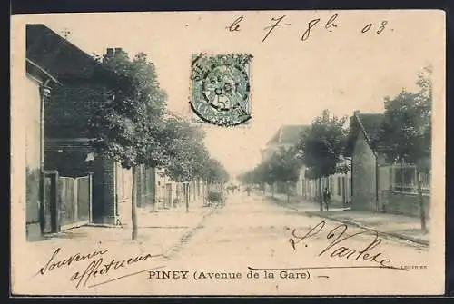 AK Piney, Avenue de la Gare