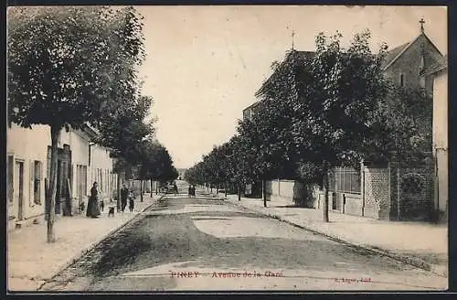 AK Piney, Avenue de la Gare