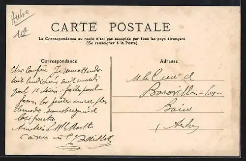 AK Montangon, L`Église et son chemin bordé d`arbres