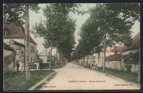AK Lusigny, Route Nationale bordée d`arbres et maisons rurales