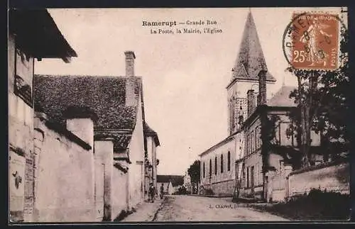 AK Ramerupt, Grande Rue avec La Poste, la Mairie et l`Église