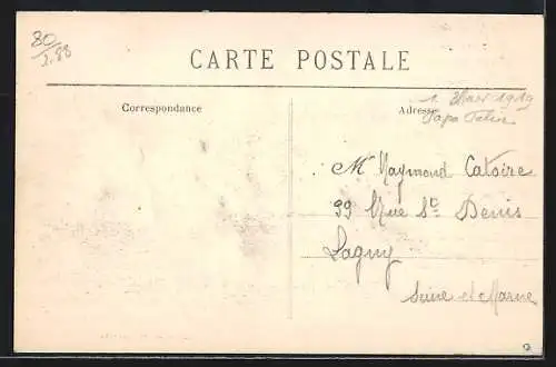 AK Trannes, L`Église Romane et la place animée du village