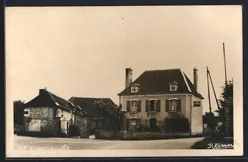 AK Aumont, Vue des maisons traditionnelles de village